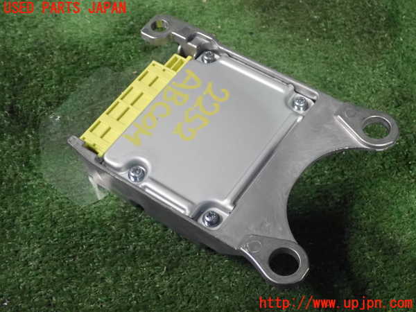 2UPJ-22526145]WRX STI(VAB)エアバッグコンピューター 中古_m0002.jpg