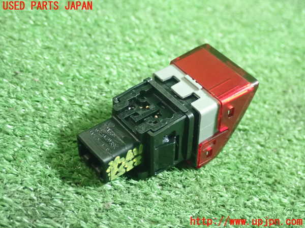 5UPJ-22526290]WRX STI(VAB)ハザードスイッチ 中古_m0002.jpg