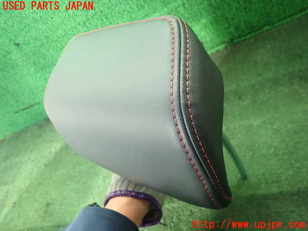 5UPJ-22527150]WRX STI(VAB)右2列目ヘッドレスト 中古_m0002.jpg