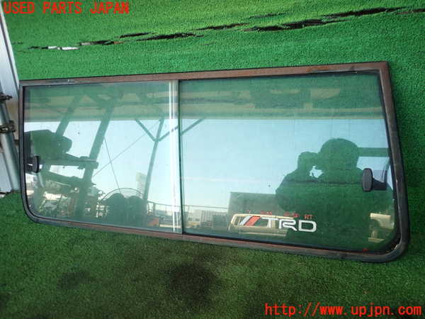 2UPJ-22531382]ランクル70系(BJ74V)左クォーターガラス (43R-00014 M499) 中古_m0001.jpg