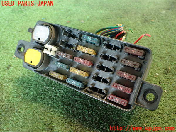 2UPJ-22536741]ランクル70系(BJ74V)ヒューズボックス1 中古_m0001.jpg