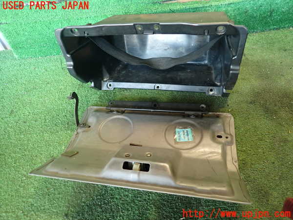 2UPJ-22537516]ランクル70系(BJ74V)グローブボックス1 中古_m0003.jpg