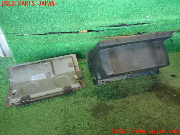 2UPJ-22537516]ランクル70系(BJ74V)グローブボックス1 中古_m0004.jpg