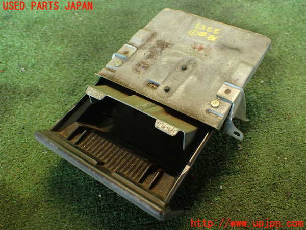 2UPJ-22537821]ランクル70系(BJ74V)灰皿1 中古_m0003.jpg