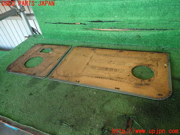 2UPJ-22531578]ランクル70系(BJ74V)バックドア内張り 中古_m0005.jpg