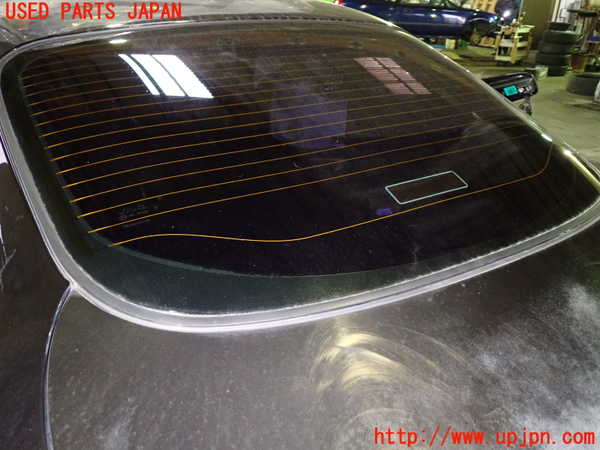 5UPJ-22551560]マセラティ・クーペ(MCP)リアガラス 43R-000034 中古_m0001.jpg