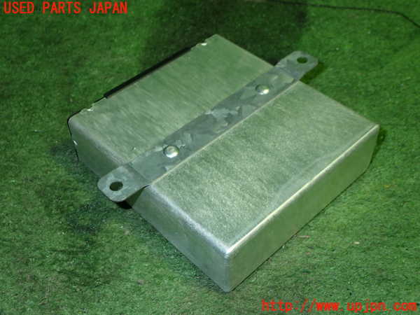 5UPJ-22556120]マセラティ・クーペ(MCP)サスペンションコンピューター 中古_m0003.jpg