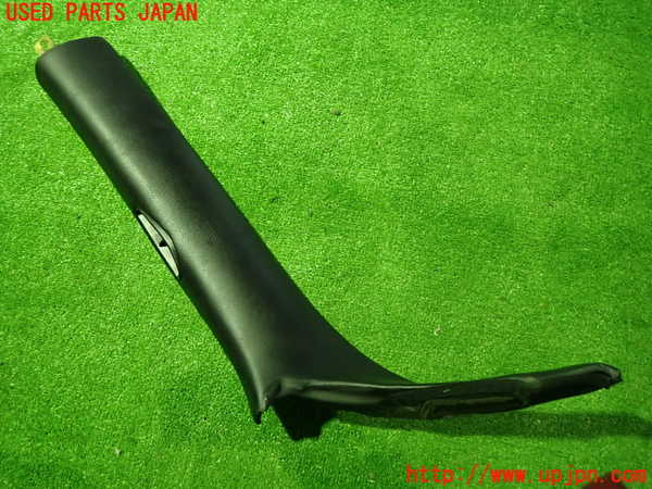 5UPJ-22557660]マセラティ・クーペ(MCP)左フロントピラートリム 中古_m0001.jpg