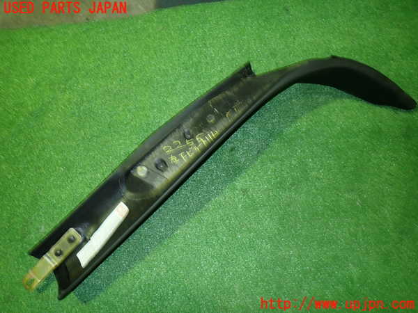 5UPJ-22557660]マセラティ・クーペ(MCP)左フロントピラートリム 中古_m0003.jpg