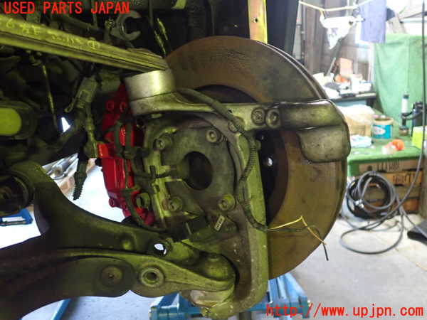 5UPJ-22564295]マセラティ・クアトロポルテ(MQP)左フロントナックルハブ 中古_m0002.jpg