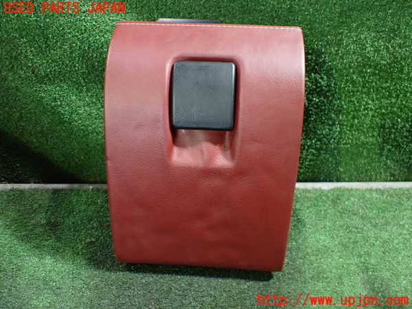 1UPJ-22567517]マセラティ・クアトロポルテ(MQP)グローブボックス2 (上側) 中古_m0001.jpg