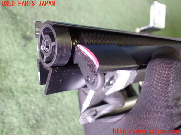1UPJ-22567790]マセラティ・クアトロポルテ(MQP)リアサンシェード 中古_m0004.jpg