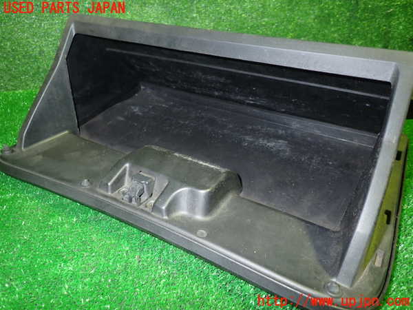 5UPJ-22577516]シルビア(S14)グローブボックス1 中古_m0004.jpg
