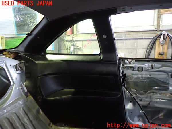 5UPJ-22577680]シルビア(S14)左リアピラートリム 中古_m0001.jpg