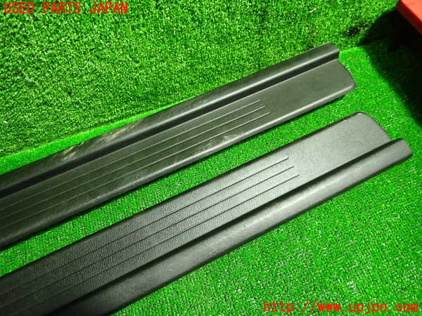 5UPJ-22577740]シルビア(S14)スカッフプレート 中古_m0002.jpg