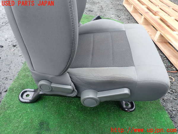 1UPJ-22597035]ジープ・ラングラー アンリミテッド(JK38L)運転席シート 中古_m0004.jpg
