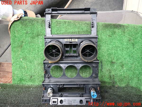 1UPJ-22597526]ジープ・ラングラー アンリミテッド(JK38L)エアコン吹き出し口1（真中） 中古_m0004.jpg