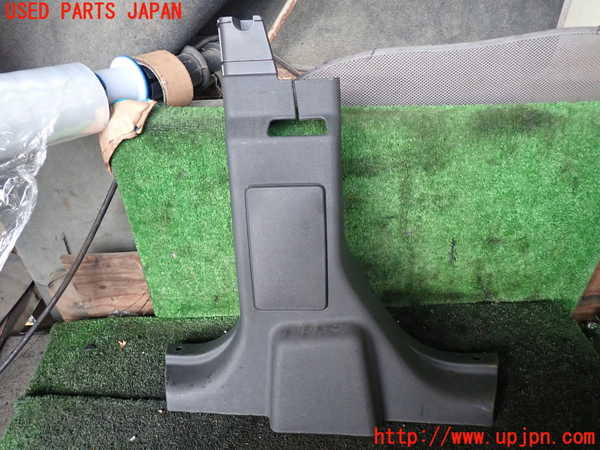 1UPJ-22597670]ジープ・ラングラー アンリミテッド(JK38L)左センターピラートリム 中古_m0001.jpg