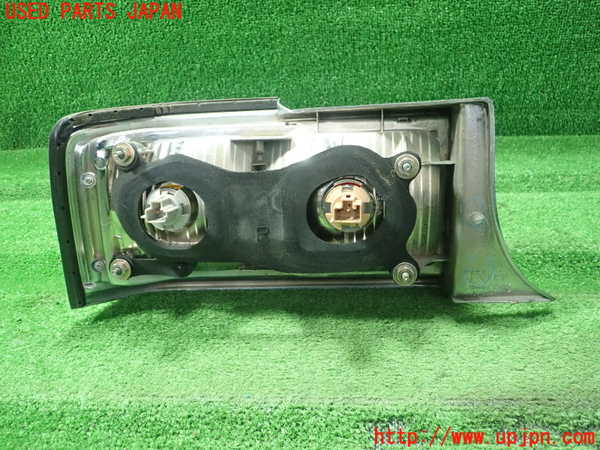 1UPJ-22601530]センチュリー(GZG50)右テールランプ 中古_m0002.jpg