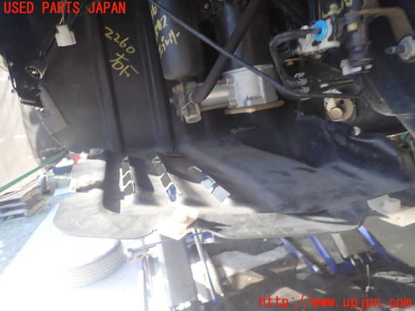 1UPJ-22601090]センチュリー(GZG50)右前フェンダーライナー 中古_m0001.jpg