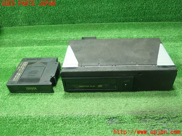 1UPJ-22606505]センチュリー(GZG50)CDチェンジャー 中古_m0001.jpg