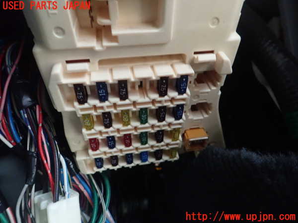 1UPJ-22606742]センチュリー(GZG50)ヒューズボックス2 中古_m0002.jpg