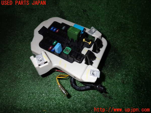 2UPJ-22616741]キャデラック・ATS(A1SL)ヒューズボックス1 中古_m0001.jpg