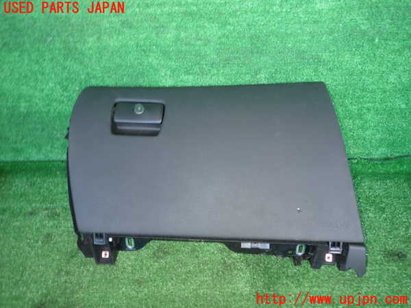 2UPJ-22617516]キャデラック・ATS(A1SL)グローブボックス1 中古_m0001.jpg