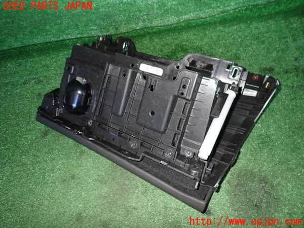 2UPJ-22617516]キャデラック・ATS(A1SL)グローブボックス1 中古_m0003.jpg