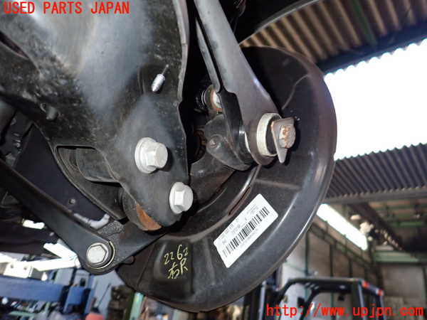 2UPJ-22624300]BMW 320i グランツーリスモ(3X20)(F34)右リアナックルハブ 中古_m0001.jpg