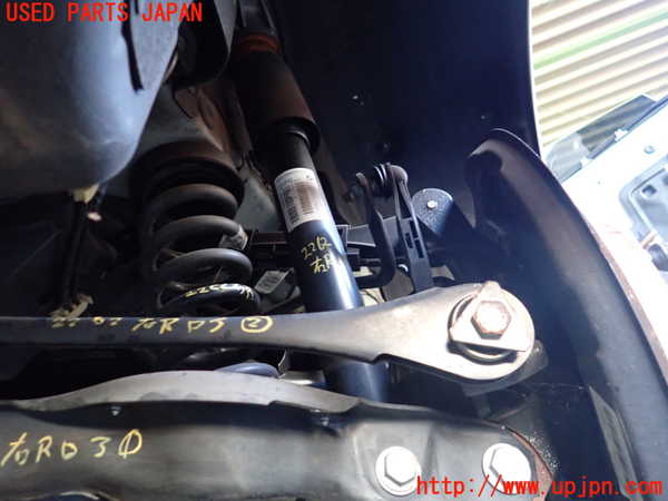 2UPJ-22625070]BMW 320i グランツーリスモ(3X20)(F34)右リアショックアブソーバー 中古_m0001.jpg