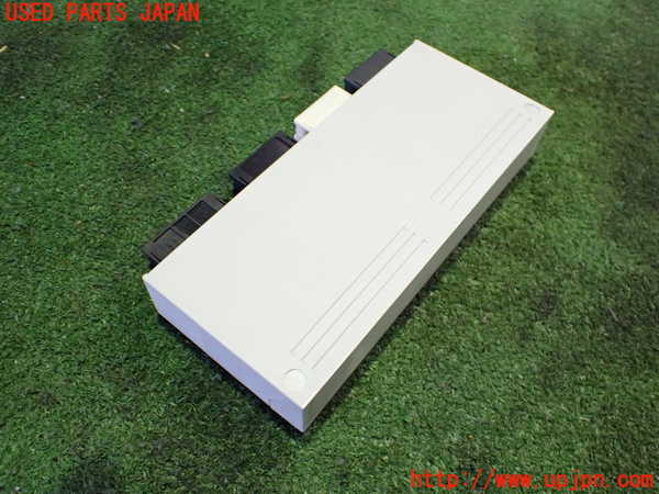 2UPJ-22626148]BMW 320i グランツーリスモ(3X20)(F34)コンピューター3 (61.35 7381251) 中古_m0002.jpg