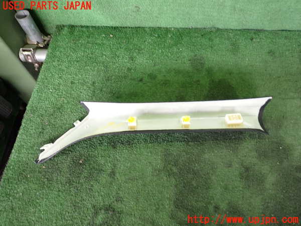 2UPJ-22627655]BMW 320i グランツーリスモ(3X20)(F34)右フロントピラートリム 中古_m0002.jpg