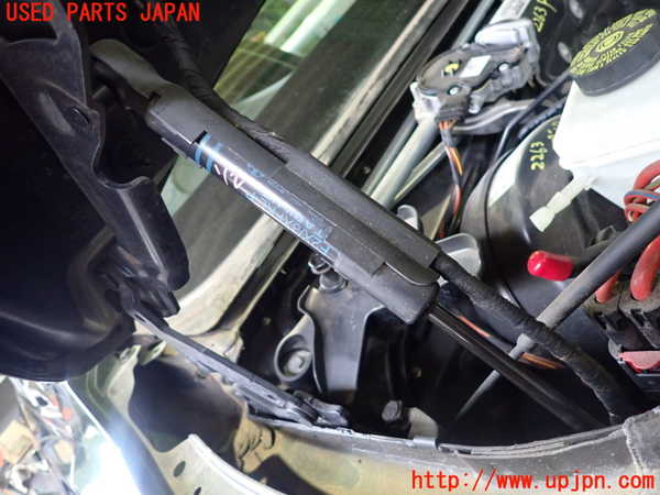 2UPJ-22631068]BMW 320d(3D20)(F30)ボンネットダンパー 中古_m0002.jpg
