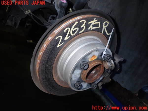 5UPJ-22634300]BMW 320d(3D20)(F30)右リアナックルハブ 中古_m0001.jpg