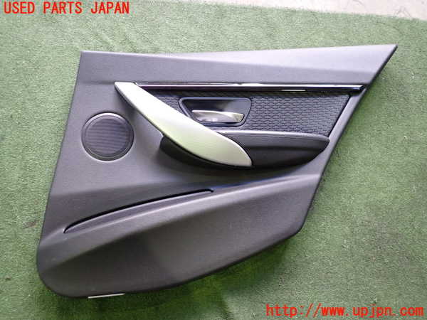 2UPJ-22631294]BMW 320d(3D20)(F30)右後ドア内張り 中古_m0001.jpg