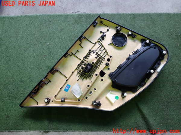 2UPJ-22631294]BMW 320d(3D20)(F30)右後ドア内張り 中古_m0004.jpg
