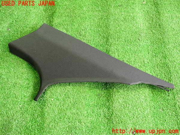 5UPJ-22637675]BMW 320d(3D20)(F30)右リアピラートリム 中古_m0001.jpg