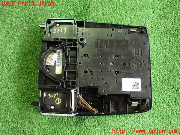 2UPJ-22636411]BMW 320d(3D20)(F30)ルームランプ1 １列目 中古_m0003.jpg