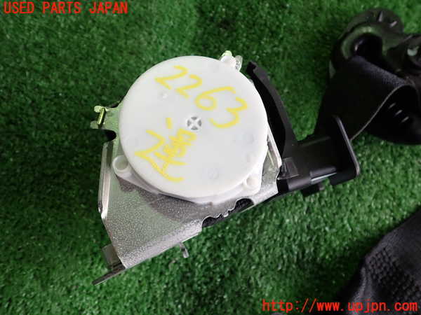 2UPJ-22637045]BMW 320d(3D20)(F30)運転席シートベルト 中古_m0002.jpg