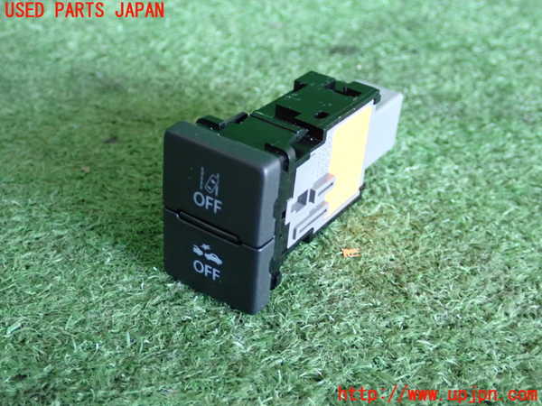 5UPJ-22646308]スイフトスポーツ(ZC33S)スイッチ3 (車線逸脱警報OFF/デュアルセンサーブレーキサポートOFF) 中古_m0001.jpg