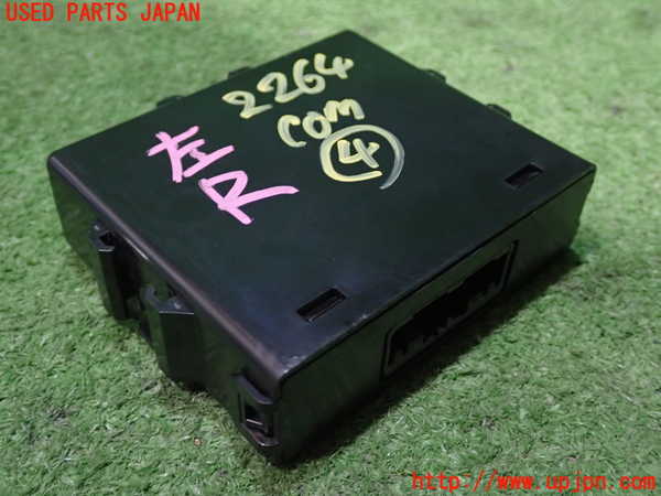 5UPJ-22646149]スイフトスポーツ(ZC33S)コンピューター4 (パーキングセンサーコントローラー) 中古_m0002.jpg