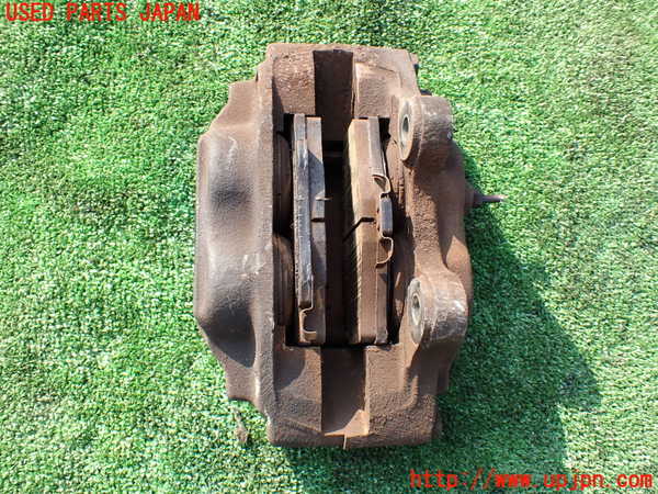 5UPJ-22654080]ランクルプラド(KZJ78W)右フロントキャリパー 中古_m0002.jpg