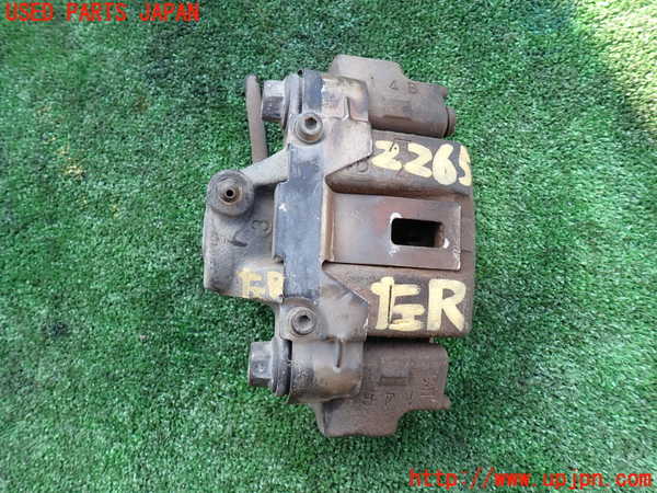 5UPJ-22654095]ランクルプラド(KZJ78W)左リアキャリパー 中古_m0001.jpg