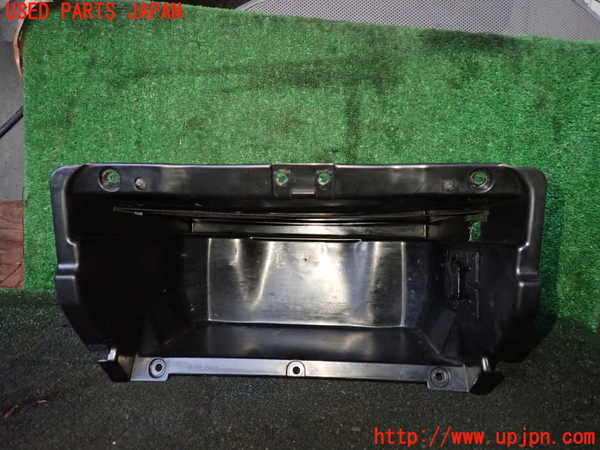 5UPJ-22657517]ランクルプラド(KZJ78W)グローブボックス2 中古_m0001.jpg