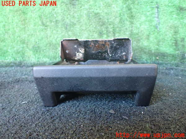 5UPJ-22657821]ランクルプラド(KZJ78W)灰皿1 中古_m0001.jpg