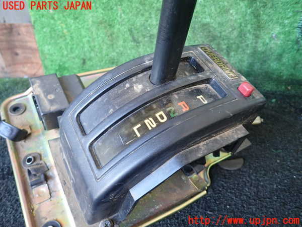 5UPJ-22657555]ランクルプラド(KZJ78W)ATシフトレバー 中古_m0002.jpg