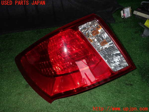 2UPJ-22661536]インプレッサ WRX-STi(GVB)左テールランプ 中古_m0001.jpg