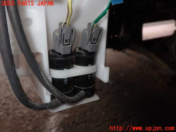 2UPJ-22666791]インプレッサ WRX-STi(GVB)ウォッシャータンク1 【ジャンク品】 中古_m0004.jpg
