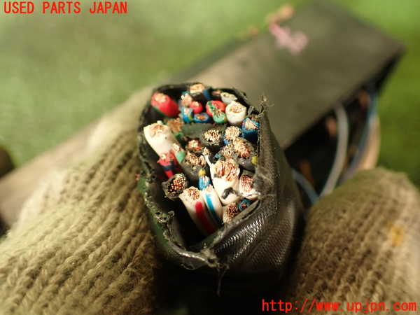 2UPJ-22676741]ランクルプラド(LJ78G)ヒューズボックス1 中古_m0003.jpg
